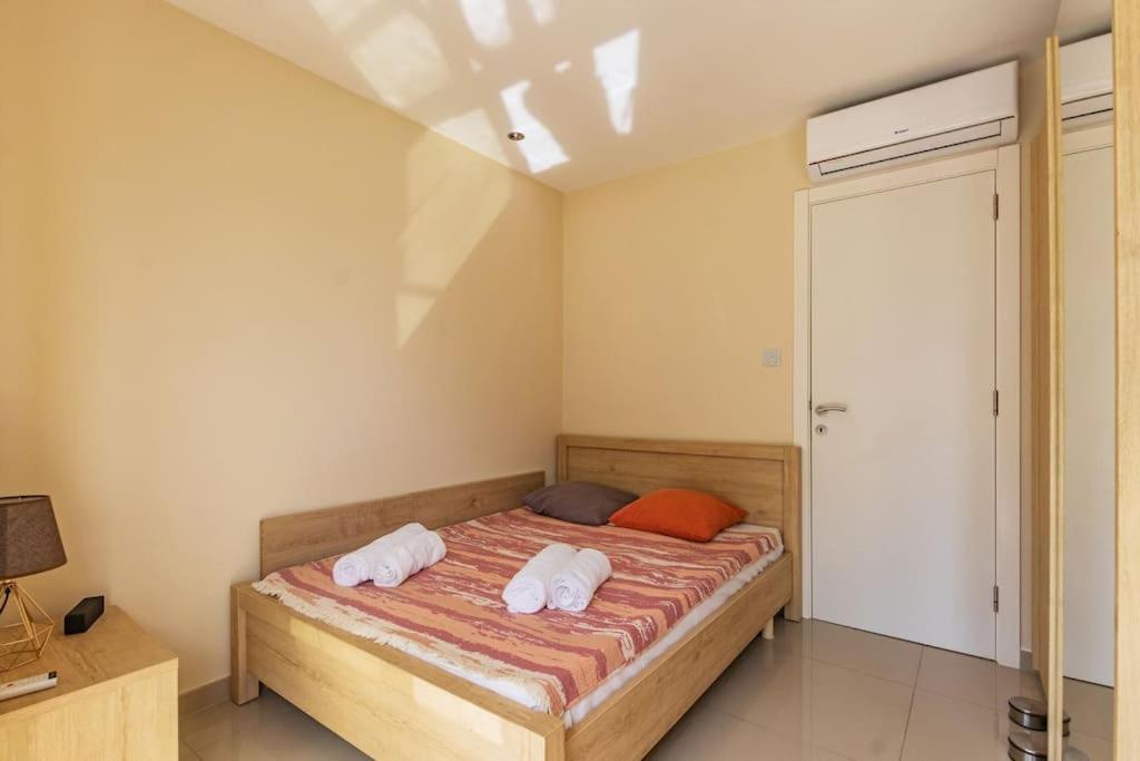 Modern 3 Bedroom Apartment Close To Paceville And Beach Is-Swieqi Esterno foto